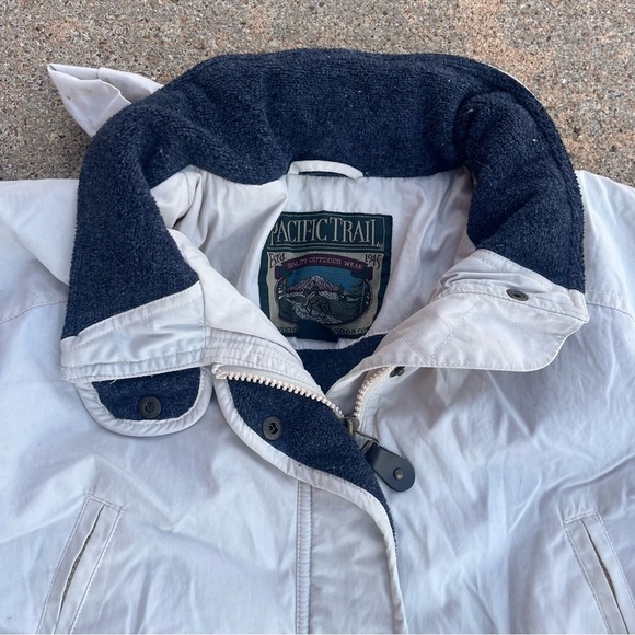 Pacific Trail White Jacket with Navy Accents - Picture 3 of 7